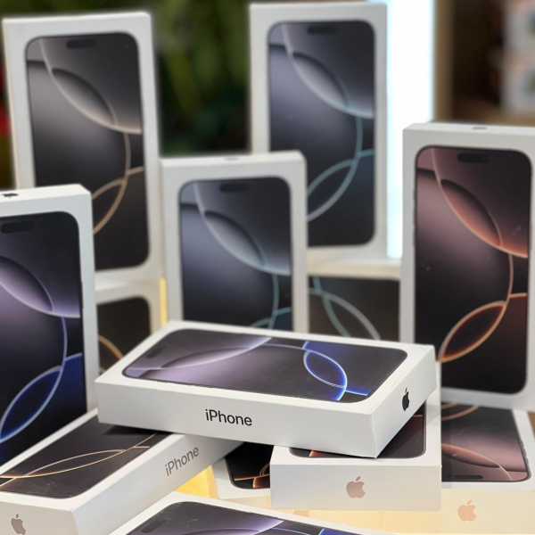 3 iPhone 16 pro Max - Lacrados